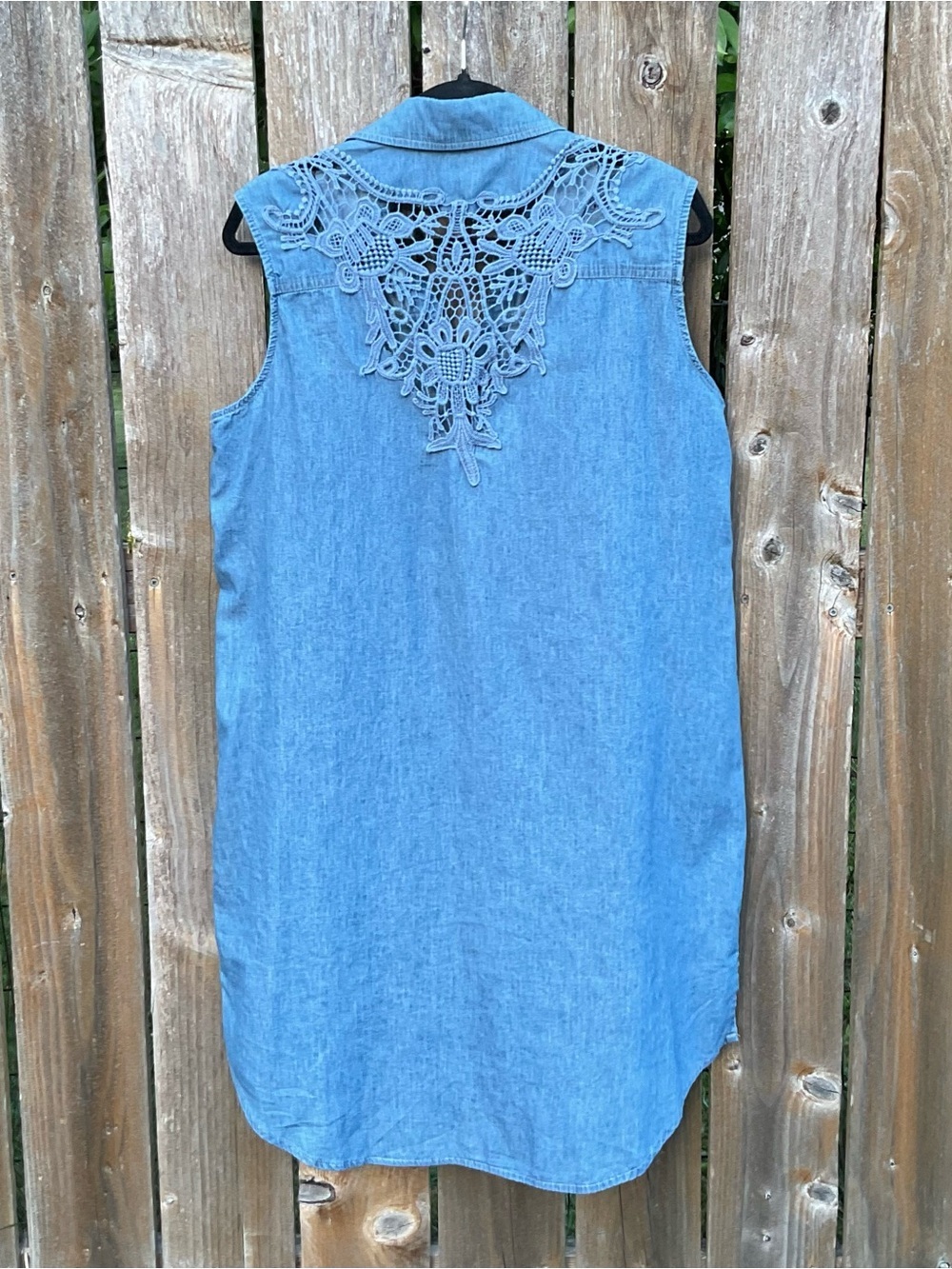 Daisy Fuentes Chambray Crochet Sleeveless Tunic Dress 1X Blue - Picture 3 of 3
